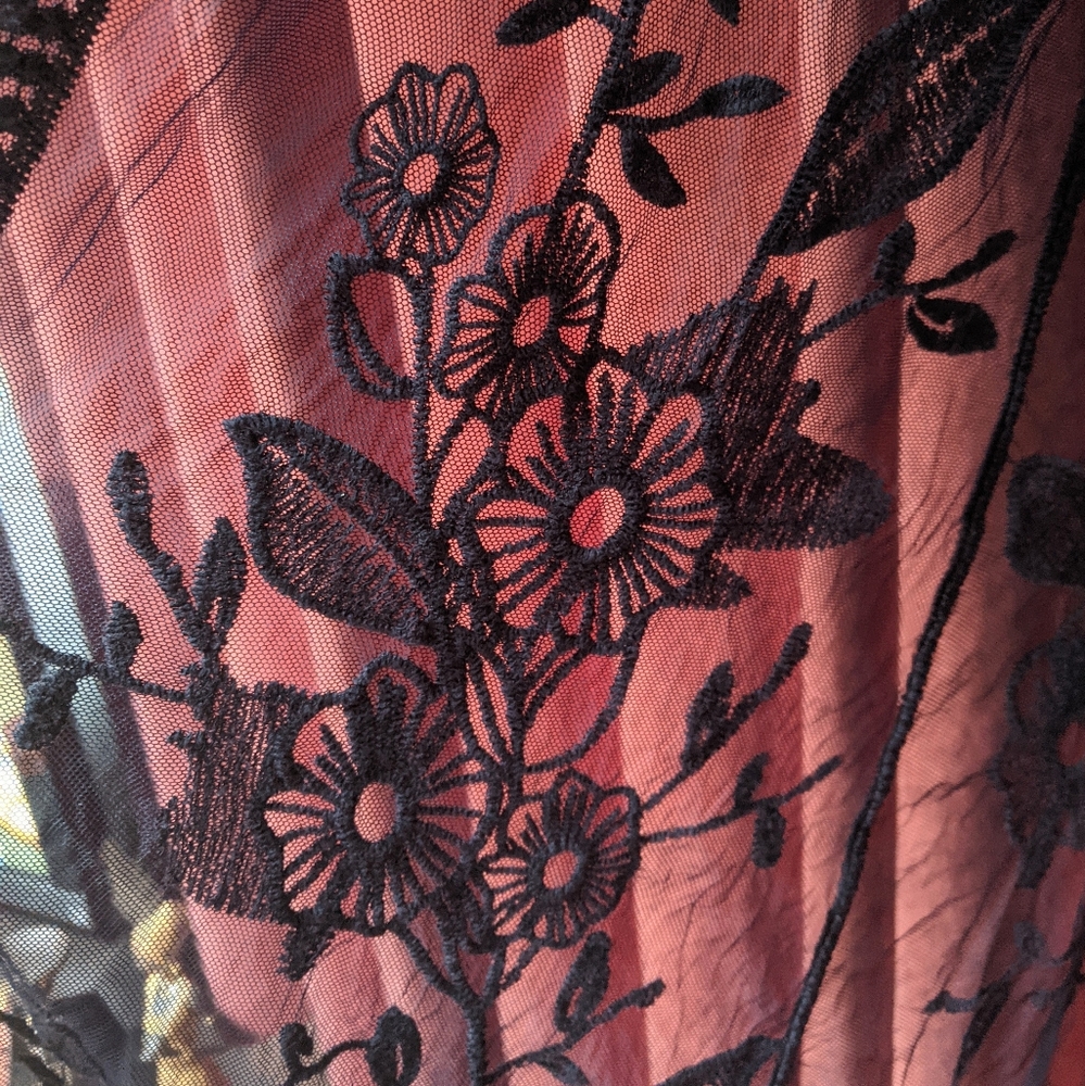 Embroidered Mesh Overpiece - Picture 5 of 9